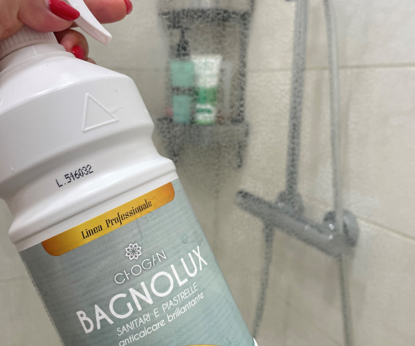 Chogan Bagnolux Brilbath Detergente Anticalcare Lucidante Per Bagno - 21-30 Lavaggi - Made In Italy